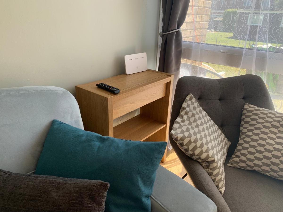 Modern 2 Bed Chalet - 27 Bermuda Holiday Park Hemsby Luaran gambar